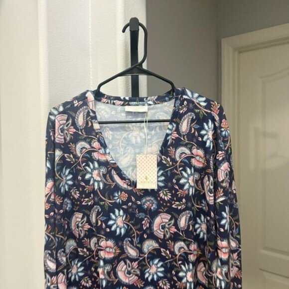 NEW SMITH & QUINN V Neck Sweater Dark Floral Navy Blue Pink Preppy Size Medium - Picture 3 of 5